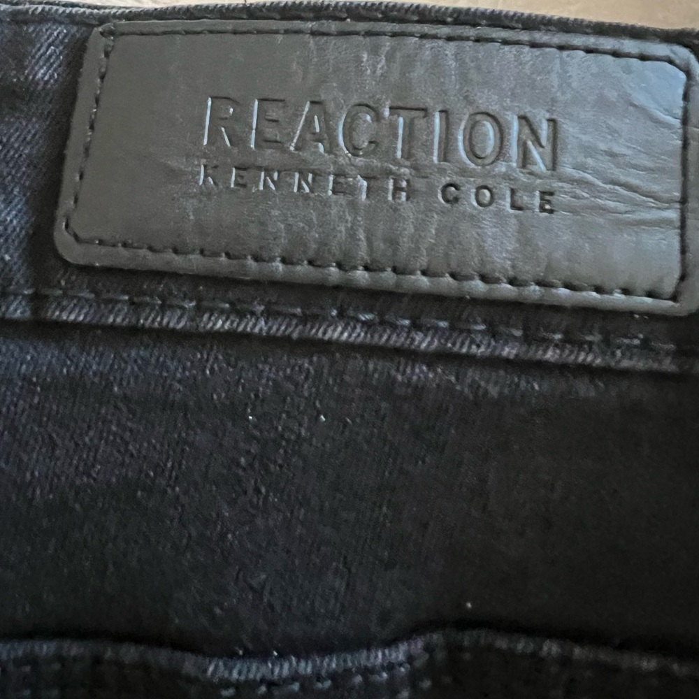 Reaction Kenneth Cole Men's Dark Jeans 👖: Excellent Condition!